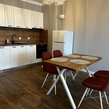 Skyline 42 Apartment