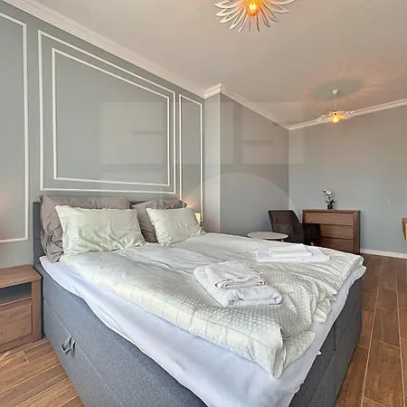 Skyline 42 * Warna